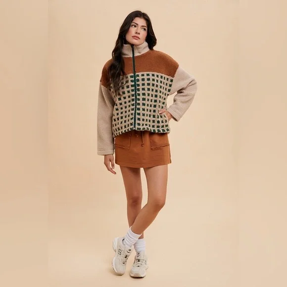 NWT Annie Wear Tarzana Tan Checkered Plaid Zip Up Sherpa Fleece Jacket - Picture 5 of 5